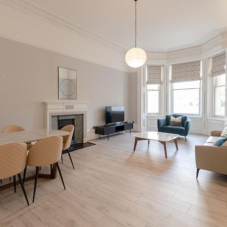 Kensington 2 Bed 2 Bath Apartment For 5 Guests ลอนดอน ภายนอก รูปภาพ