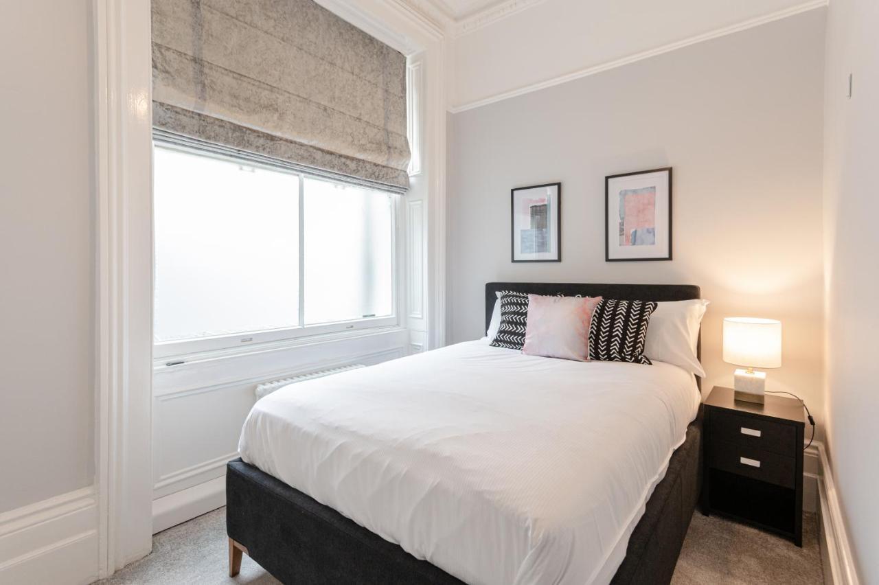 Kensington 2 Bed 2 Bath Apartment For 5 Guests ลอนดอน ภายนอก รูปภาพ
